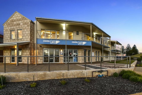 Robe Marina Accommodation - e-Seniors 6
