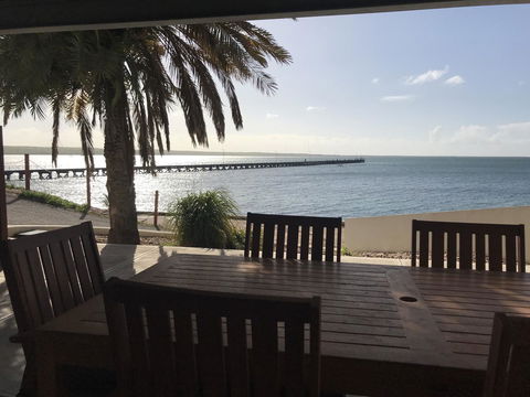 Streaky Bay Beachside & Jetty View Apartments - e-Seniors 0
