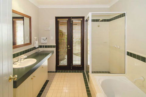 Margaret River Resort - e-Seniors 7