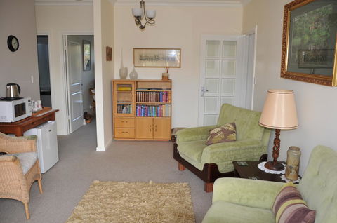 Glenelg On King Bed & Breakfast - e-Seniors 20