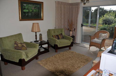 Glenelg On King Bed & Breakfast - e-Seniors 21