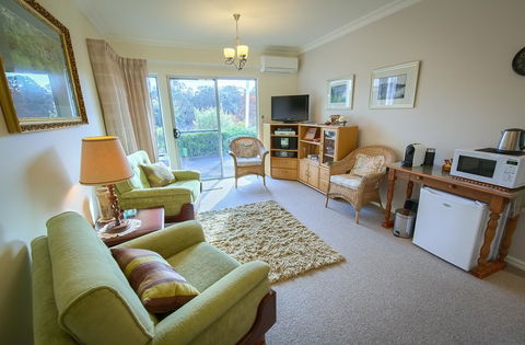 Glenelg On King Bed & Breakfast - e-Seniors 2