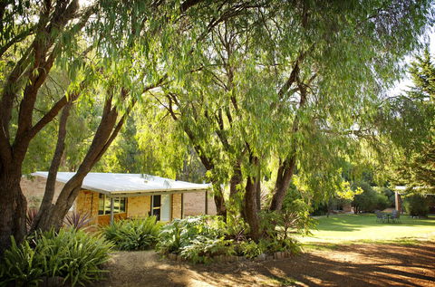 Peppermint Brook Cottages - e-Seniors 0
