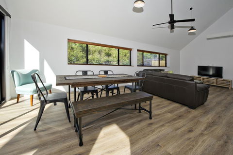 Margaret River Bungalows - e-Seniors 9