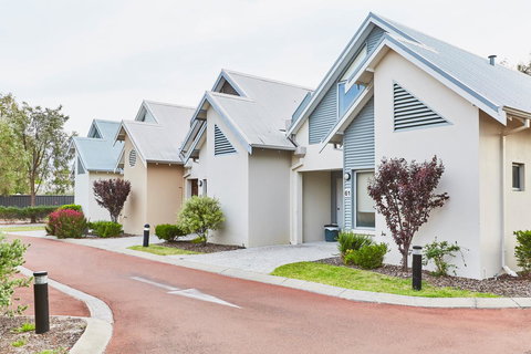 Cape View Beach Resort - e-Seniors 4