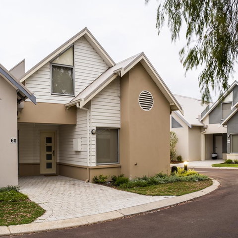 Cape View Beach Resort - e-Seniors 32