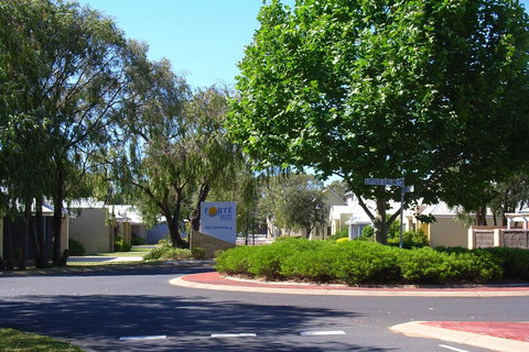 Cape View Beach Resort - e-Seniors 42