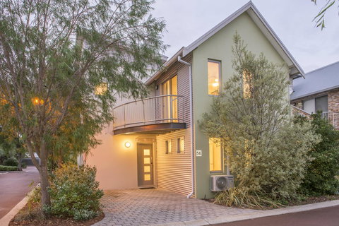 Cape View Beach Resort - e-Seniors 22