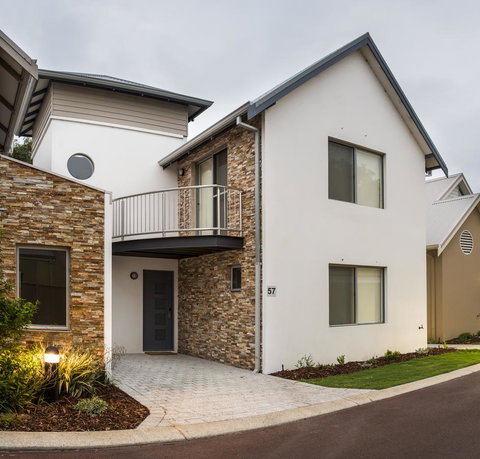 Cape View Beach Resort - e-Seniors 31