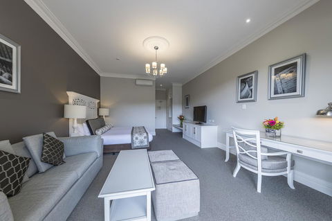 Grand Mercure Basildene Manor - e-Seniors 21