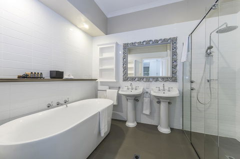 Grand Mercure Basildene Manor - e-Seniors 20