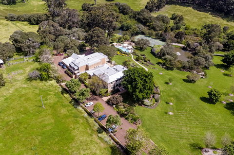 Grand Mercure Basildene Manor - e-Seniors 14