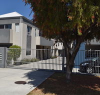 Central Executive Townhouse - e-Seniors
