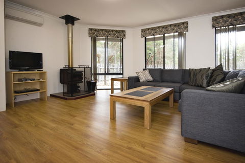 Margaret River Hideaway & Farmstay - e-Seniors 8