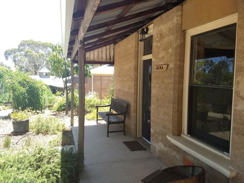 Hotham Ridge Winery And Cottages - e-Seniors 7
