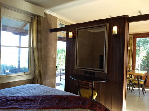 Hotham Ridge Winery And Cottages - e-Seniors 23