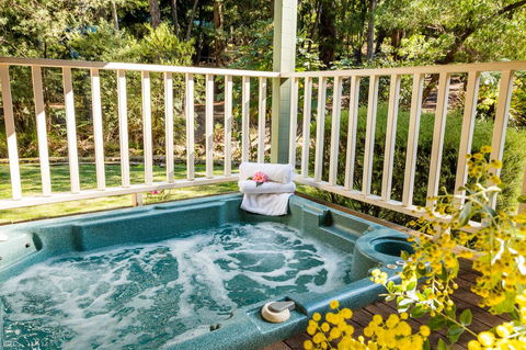 Riverglen Chalets - e-Seniors 2