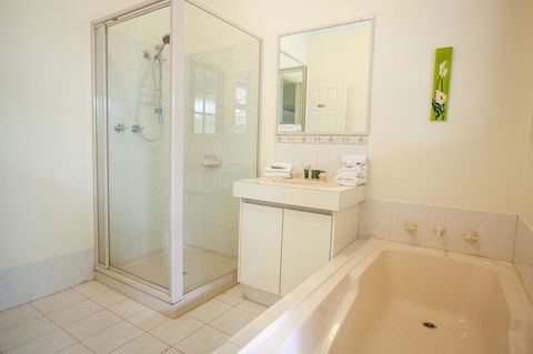 Riverglen Chalets - e-Seniors 23