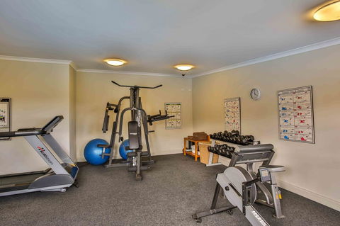 Moonlight Bay Suites - e-Seniors 15
