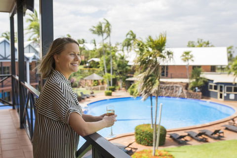 Moonlight Bay Suites - e-Seniors 2