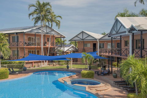 Moonlight Bay Suites - e-Seniors 3