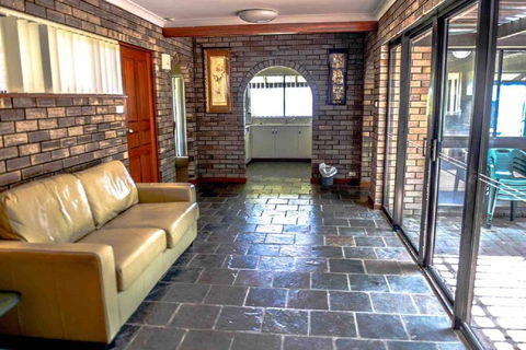 Geraldton Holliday Villas - e-Seniors 9