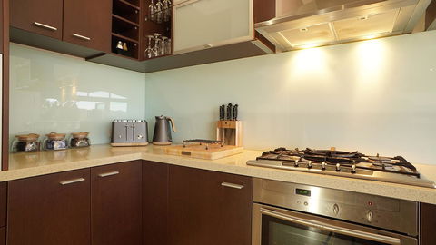 Central Avenue Apartments - e-Seniors 8