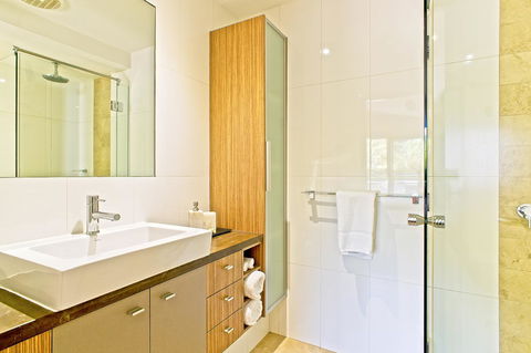 Central Avenue Apartments - e-Seniors 10