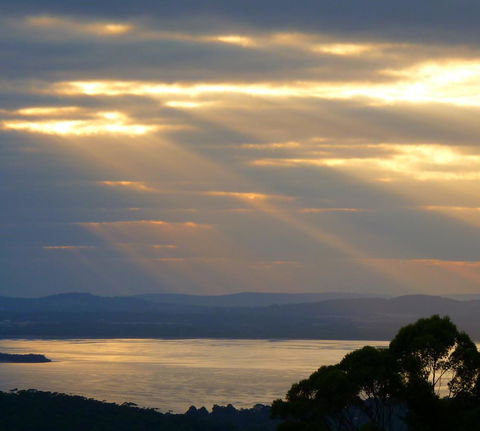 Innisfree Mountain Retreat - e-Seniors 11