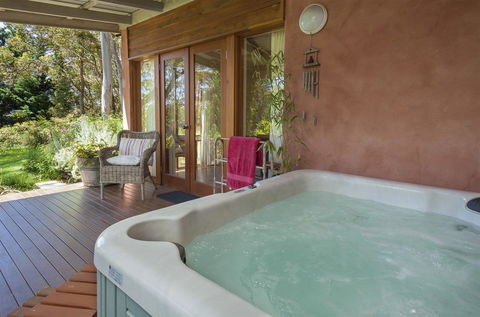 Innisfree Mountain Retreat - e-Seniors 3