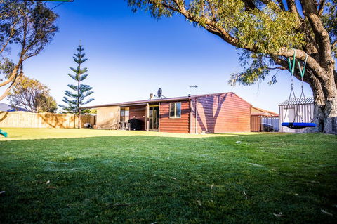 The Bothy Lancelin Family Retreat - e-Seniors 1