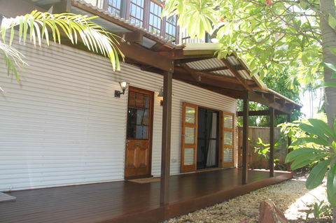 Beach House On Fox - e-Seniors 1
