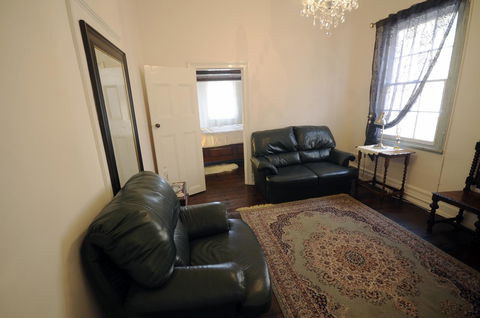 My Place Colonial Accommodation - e-Seniors 24