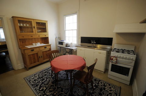 My Place Colonial Accommodation - e-Seniors 16