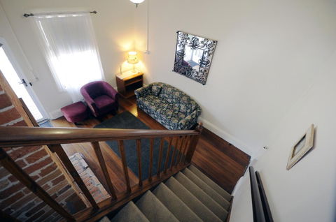 My Place Colonial Accommodation - e-Seniors 11
