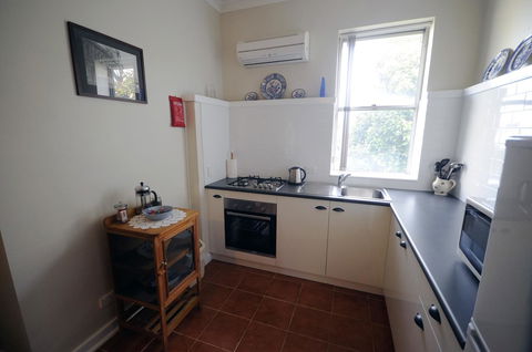 My Place Colonial Accommodation - e-Seniors 42