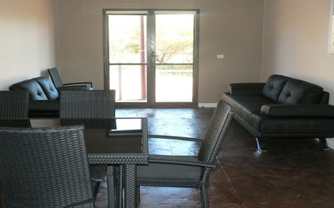 Breezes Apartments - e-Seniors 10