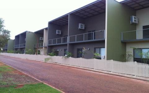 Breezes Apartments - e-Seniors 12