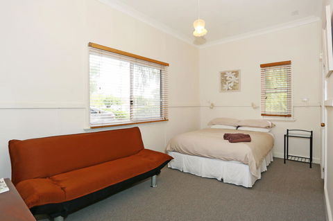 Busselton Guest House - e-Seniors 27