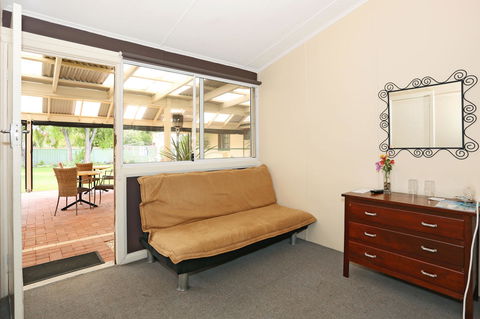 Busselton Guest House - e-Seniors 43