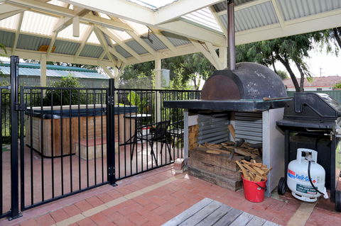 Busselton Guest House - e-Seniors 38