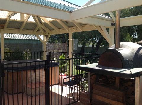 Busselton Guest House - e-Seniors 19