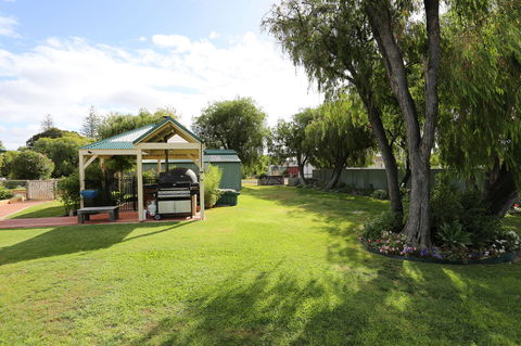 Busselton Guest House - e-Seniors 35