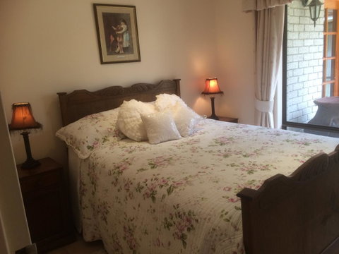 Nivalis Bed And Breakfast - e-Seniors 12