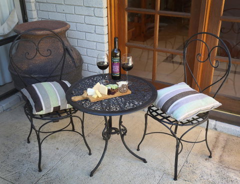 Nivalis Bed And Breakfast - e-Seniors 7