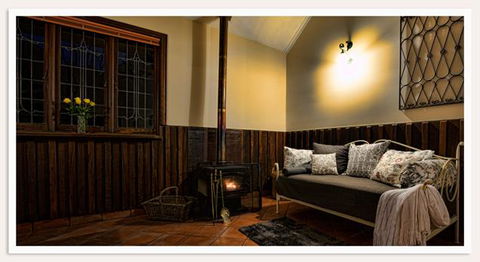 Oak Tree Barn Bridgetown - e-Seniors 13