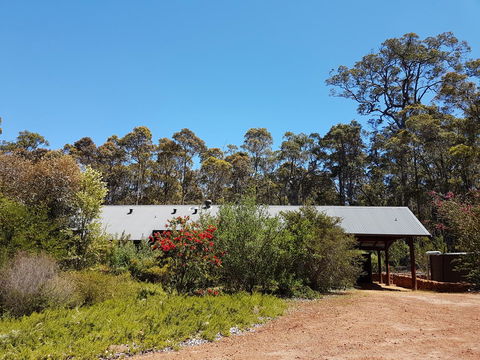 Jarrah Grove Forest Retreat - e-Seniors 19