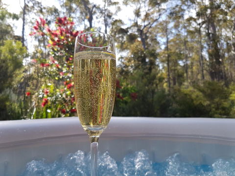 Jarrah Grove Forest Retreat - e-Seniors 11