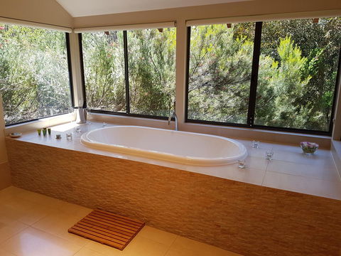Jarrah Grove Forest Retreat - e-Seniors 0