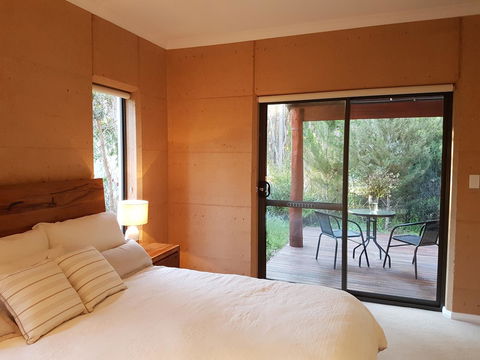 Jarrah Grove Forest Retreat - e-Seniors 4